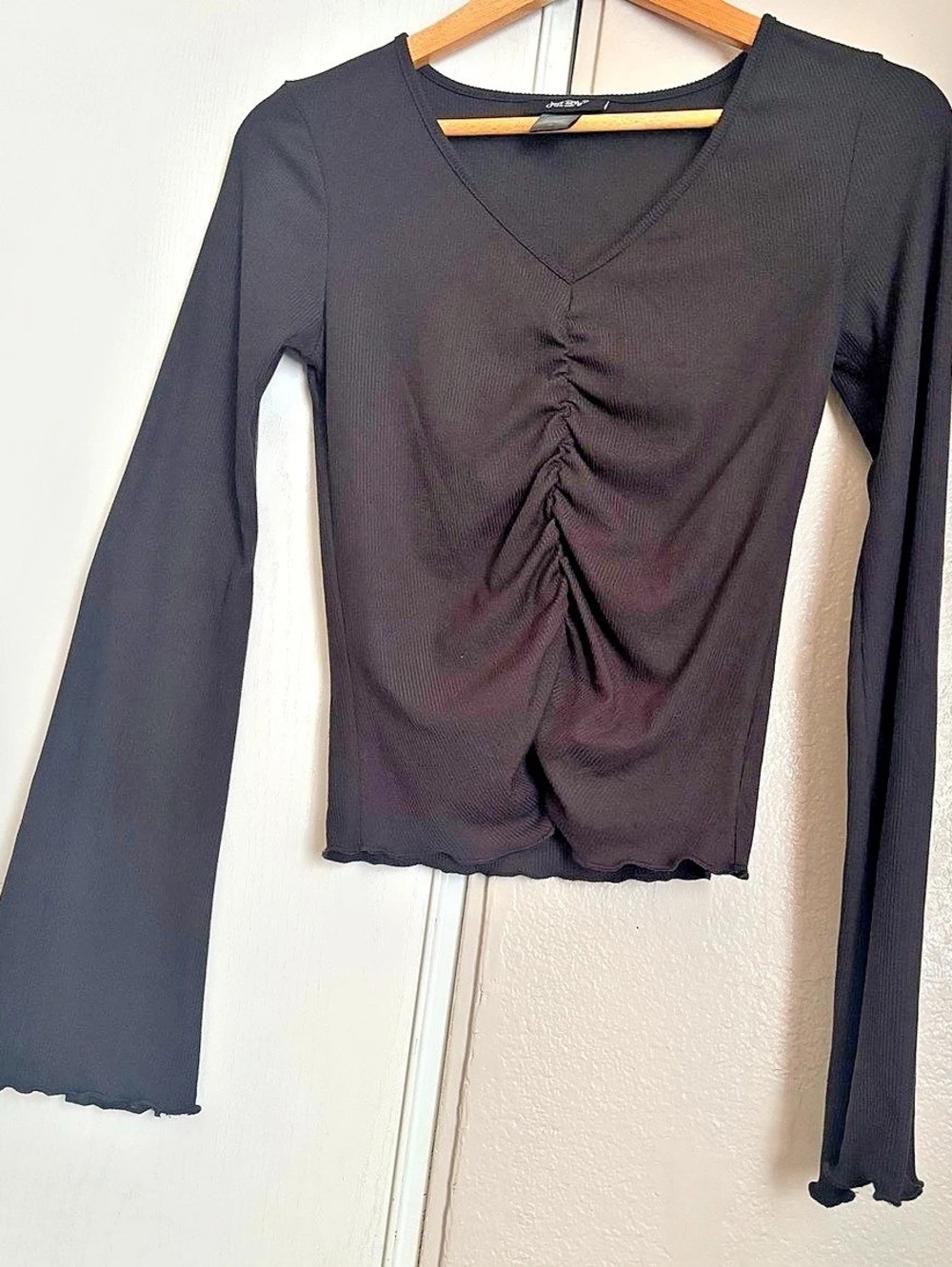 Black Ruched Long Sleeve Top Like New